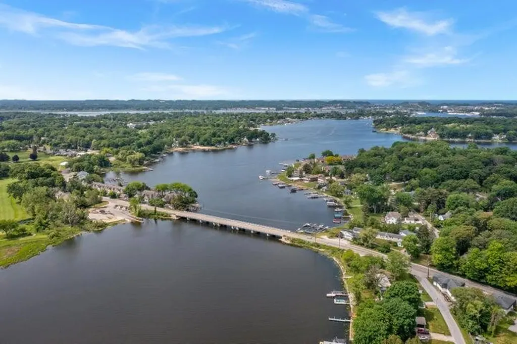 17882 Channel View Drive Spring Lake Township MI 49456