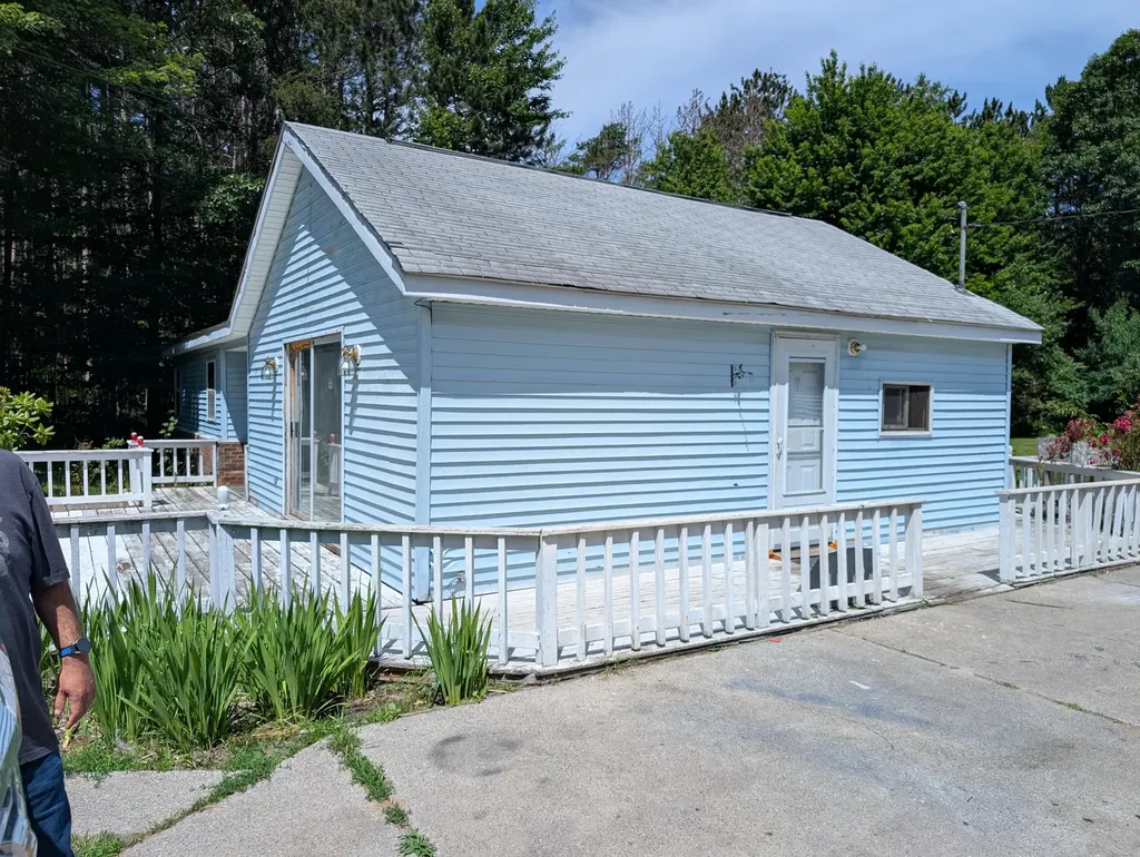4460 W River Road Fruitland Township MI 49445