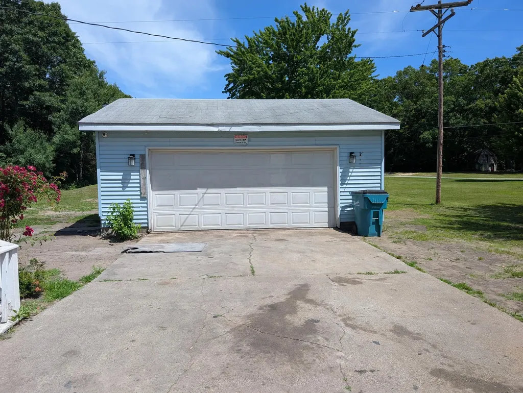 4460 W River Road Fruitland Township MI 49445