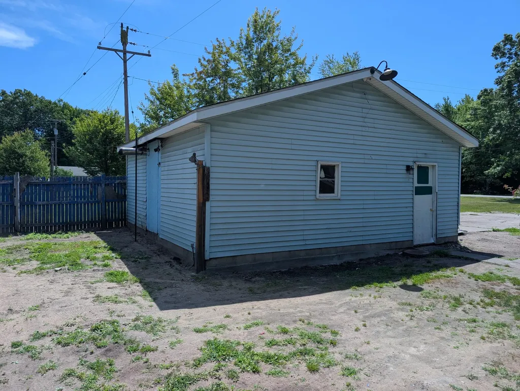 4460 W River Road Fruitland Township MI 49445