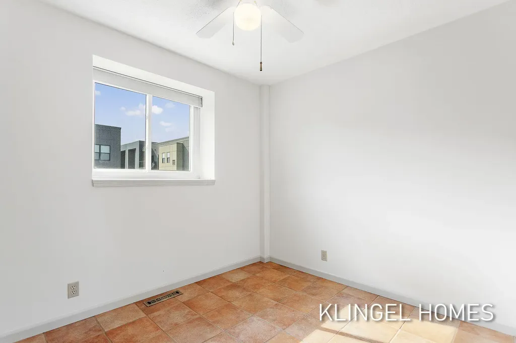 204 N Harbor Avenue Grand Haven City MI 49417