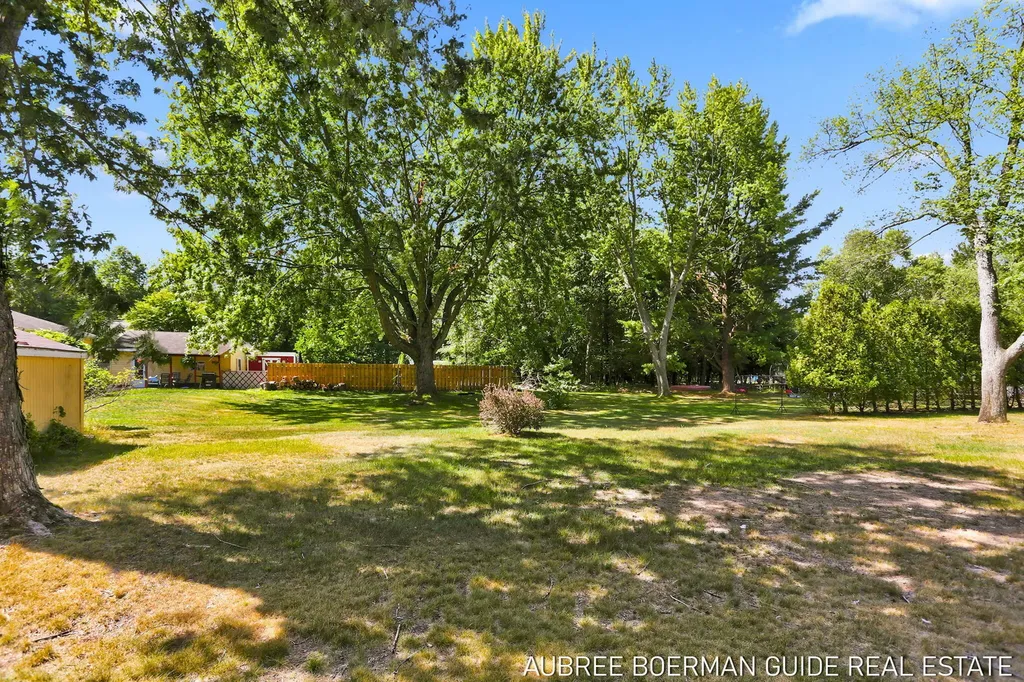 1431 Getz Road Norton Shores City MI 49441