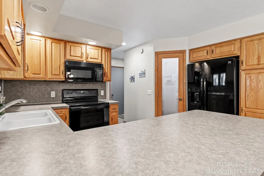 1528 Silver Creek Road Whitehall City MI 49461