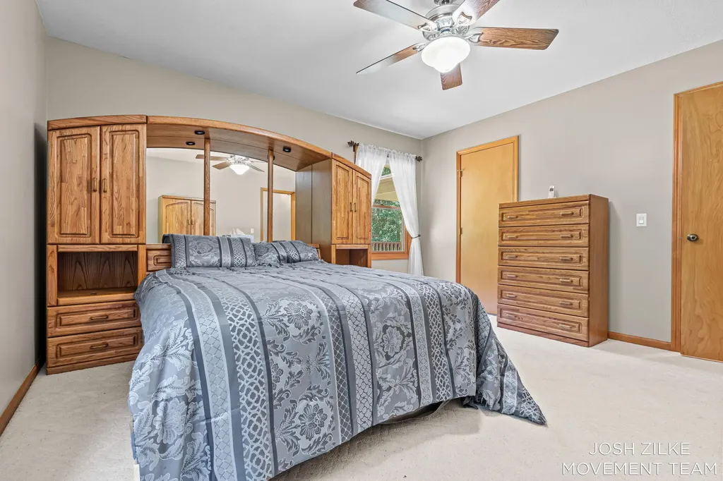 1528 Silver Creek Road Whitehall City MI 49461