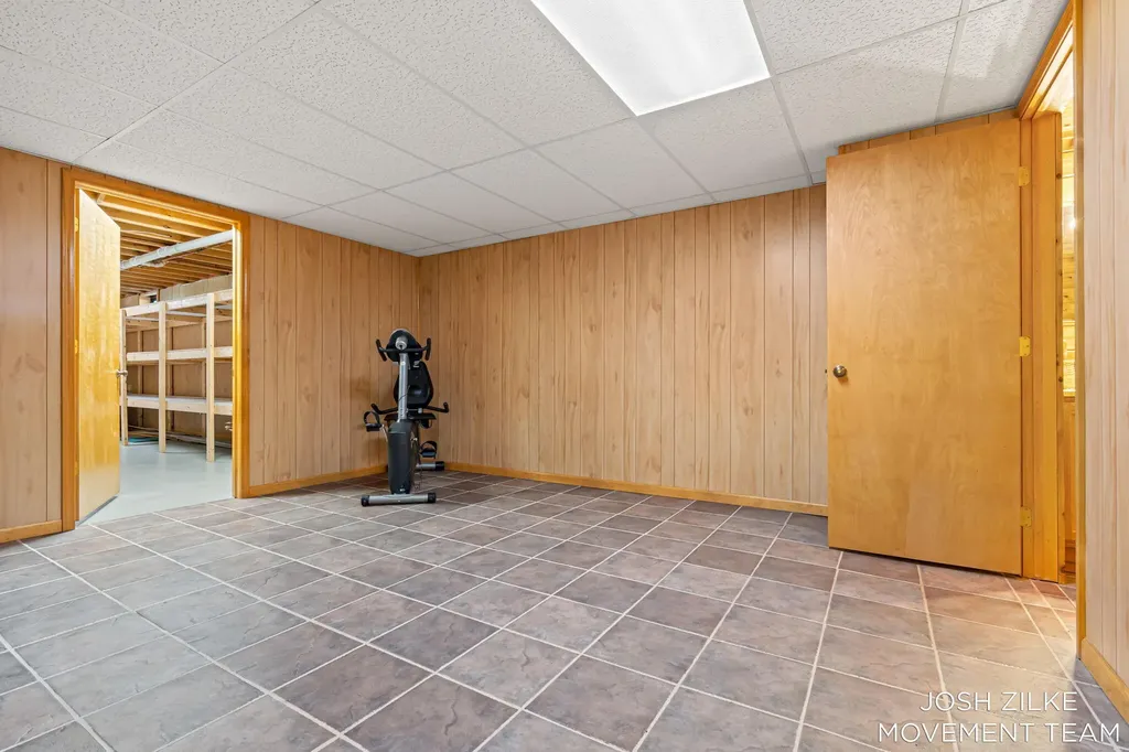 1528 Silver Creek Road Whitehall City MI 49461