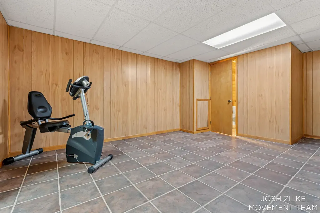 1528 Silver Creek Road Whitehall City MI 49461