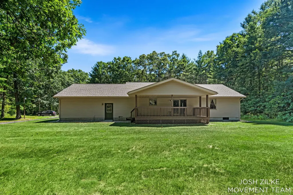 1528 Silver Creek Road Whitehall City MI 49461