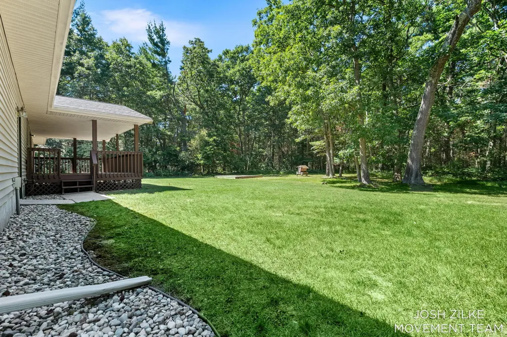 1528 Silver Creek Road Whitehall City MI 49461