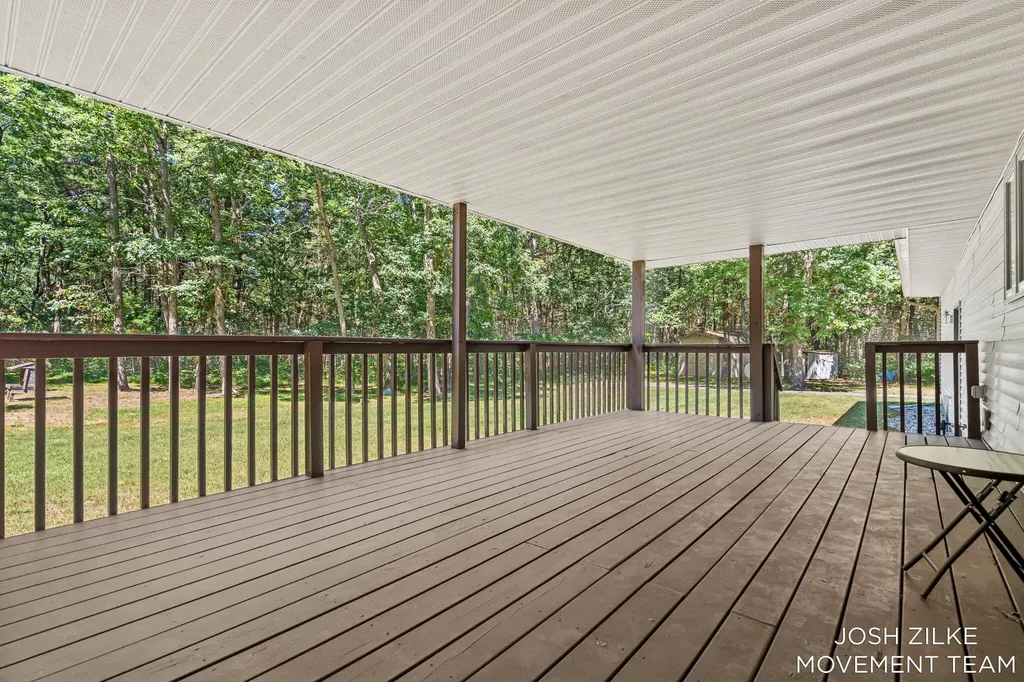 1528 Silver Creek Road Whitehall City MI 49461