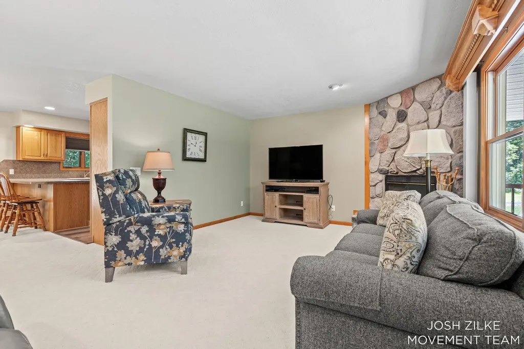 1528 Silver Creek Road Whitehall City MI 49461