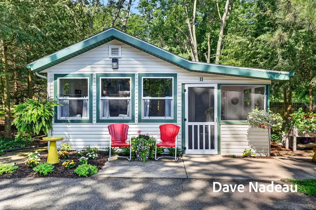 3581 65th Street Saugatuck Township MI 49453