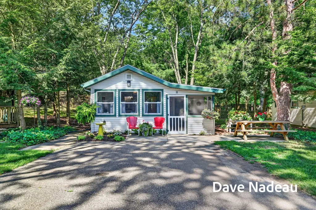 3581 65th Street Saugatuck Township MI 49453