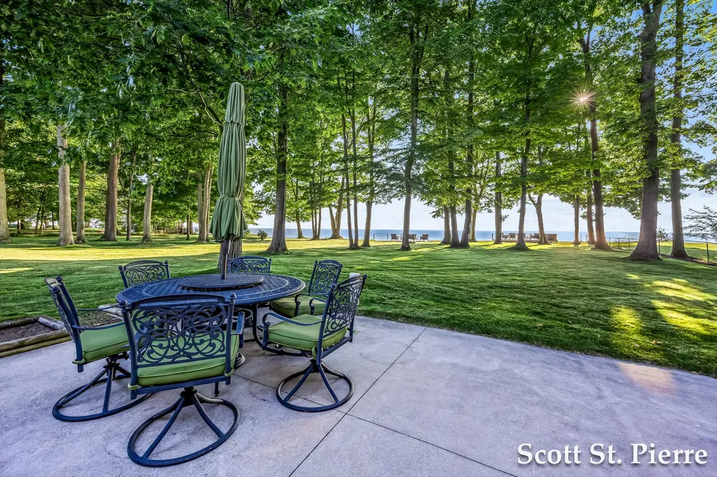 3461 Scenic Drive Fruitland Township MI 49445