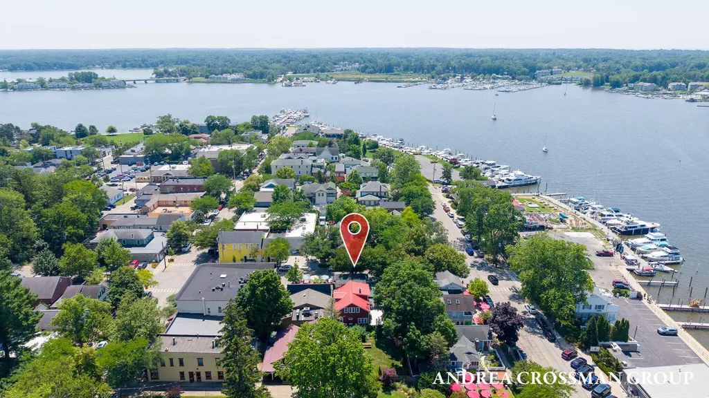 118 Hoffman Street Saugatuck City MI 49453