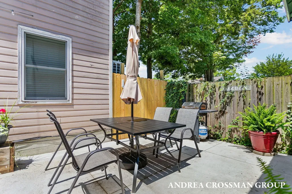 118 Hoffman Street Saugatuck City MI 49453
