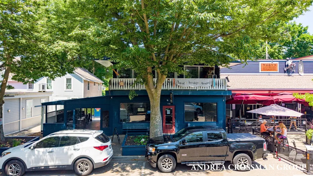 118 Hoffman Street Saugatuck City MI 49453