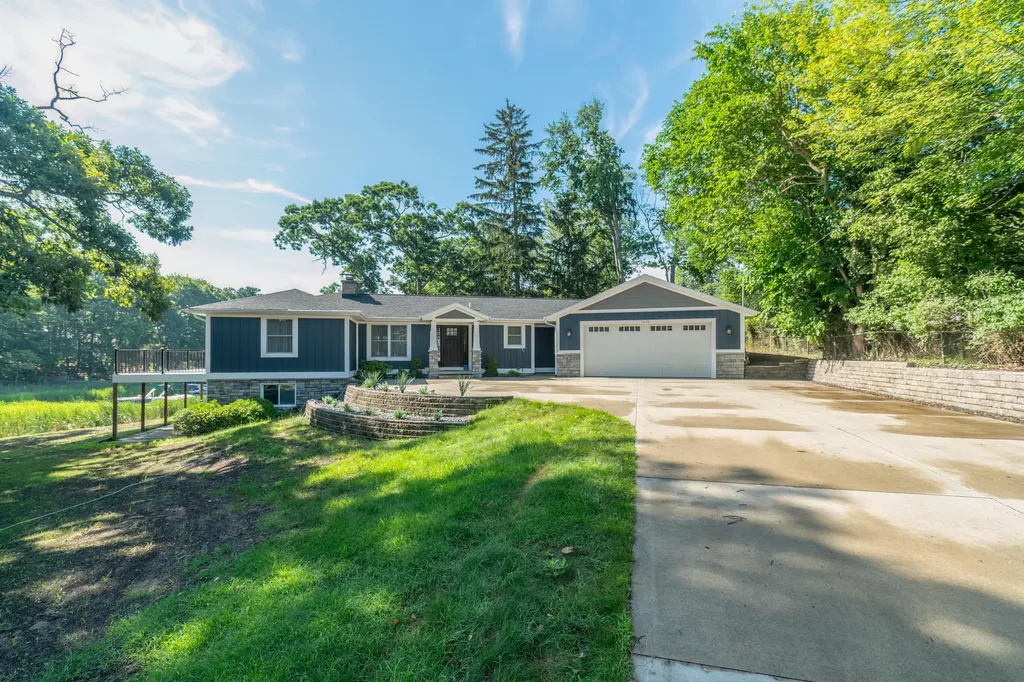 1629 Forest Park Road Norton Shores City MI 49441