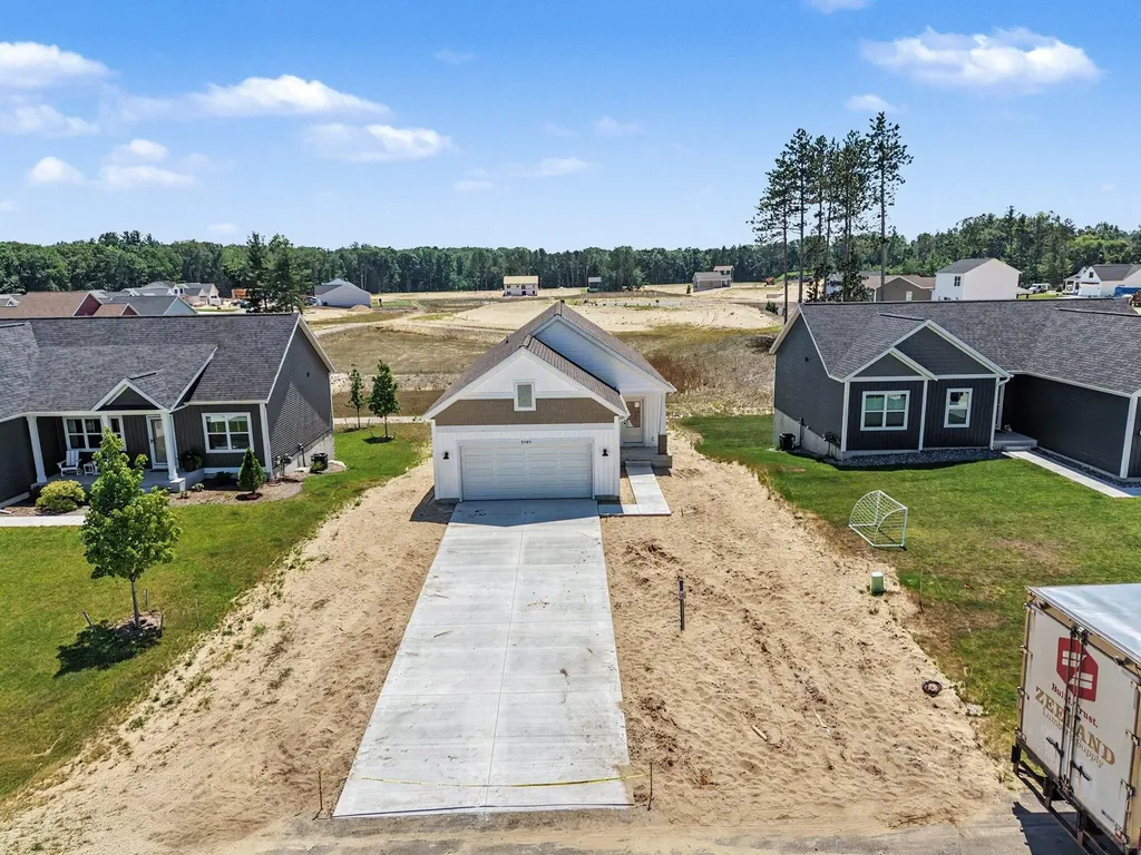 2489 Gray Wolf Way Fruitport Charter Township MI 49444