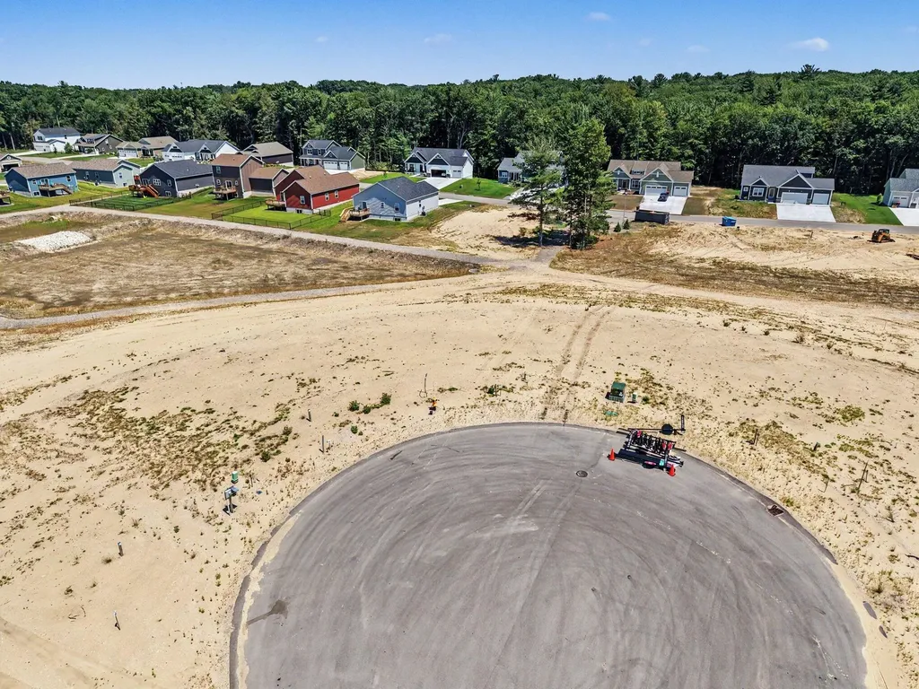 2489 Gray Wolf Way Fruitport Charter Township MI 49444