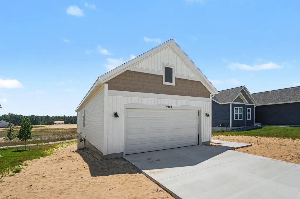 2489 Gray Wolf Way Fruitport Charter Township MI 49444