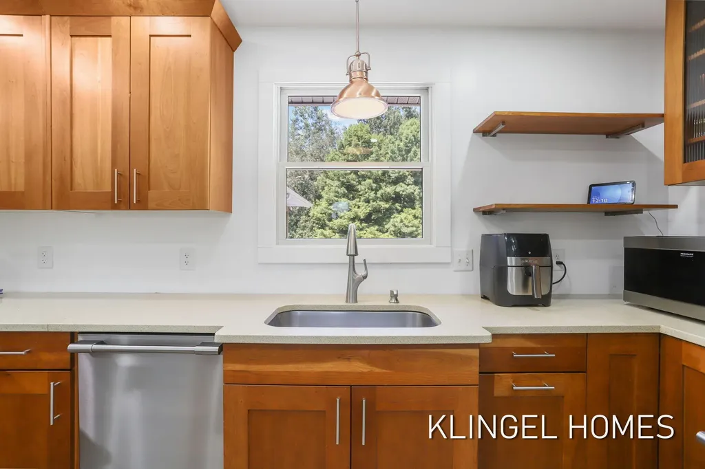 16165 148th Avenue Spring Lake Township MI 49456