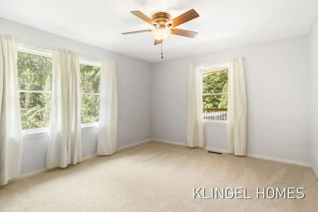 16165 148th Avenue Spring Lake Township MI 49456