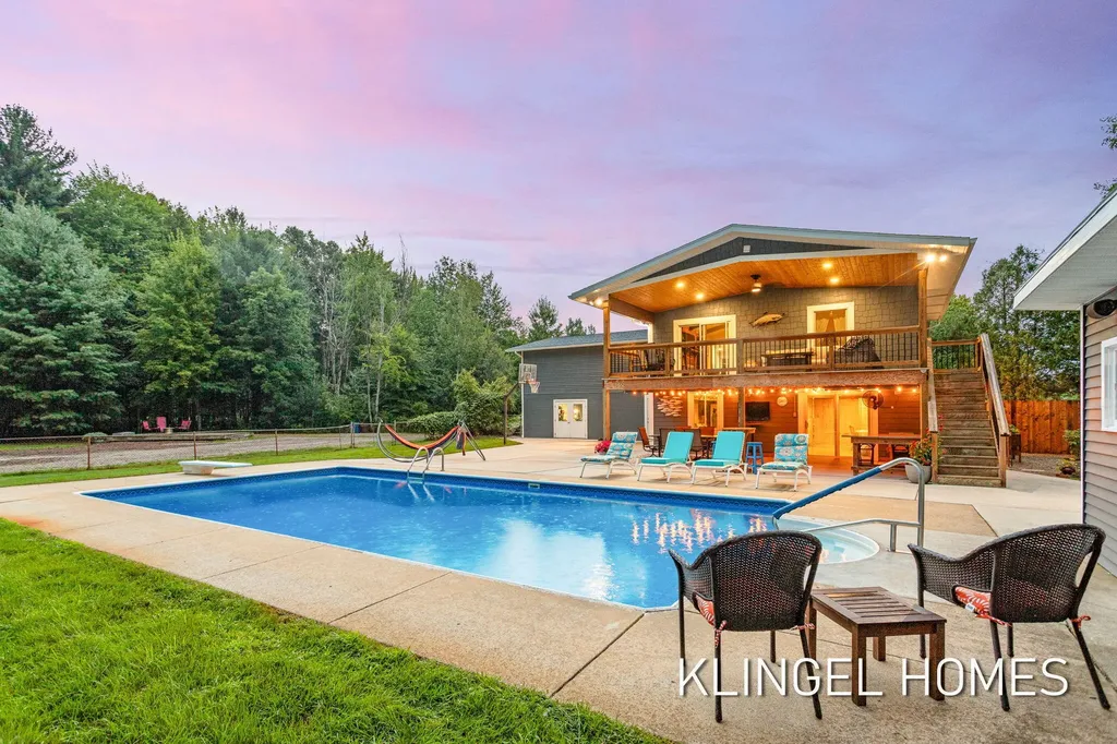16165 148th Avenue Spring Lake Township MI 49456