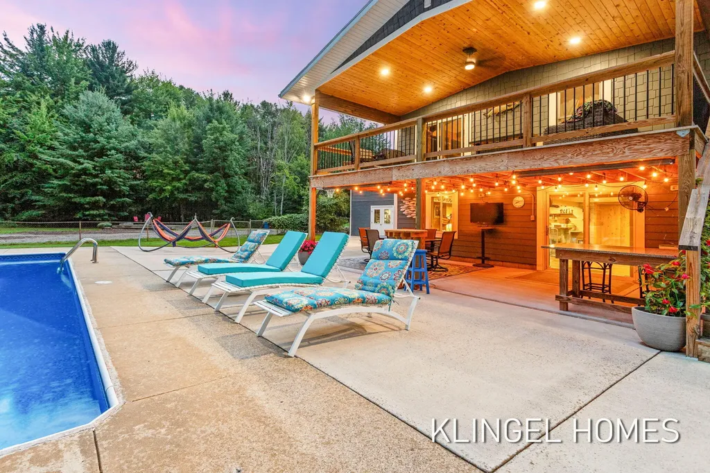 16165 148th Avenue Spring Lake Township MI 49456