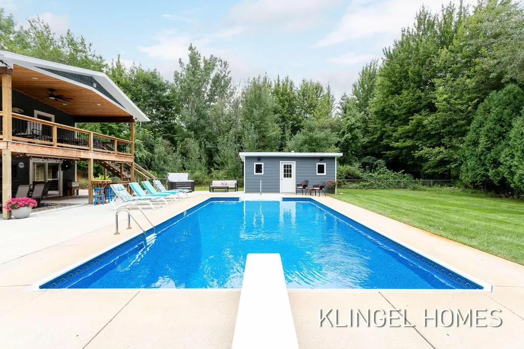 16165 148th Avenue Spring Lake Township MI 49456