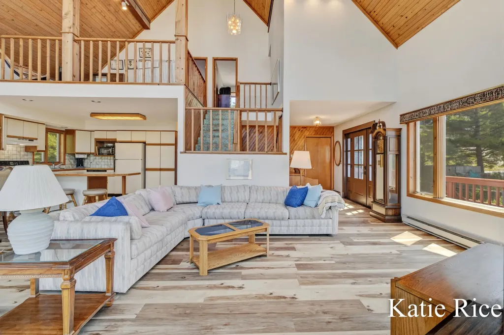 9221 W Thomas Road Benona Township MI 49455