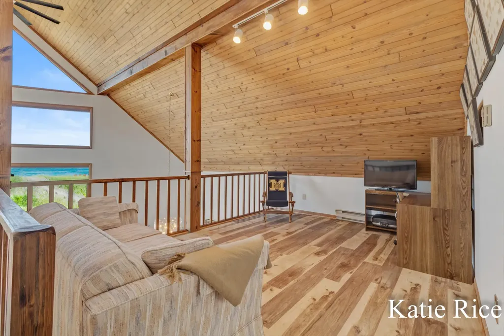 9221 W Thomas Road Benona Township MI 49455