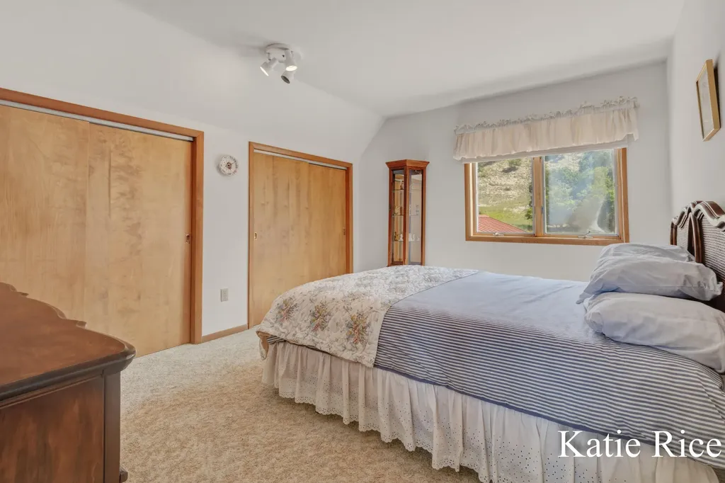 9221 W Thomas Road Benona Township MI 49455