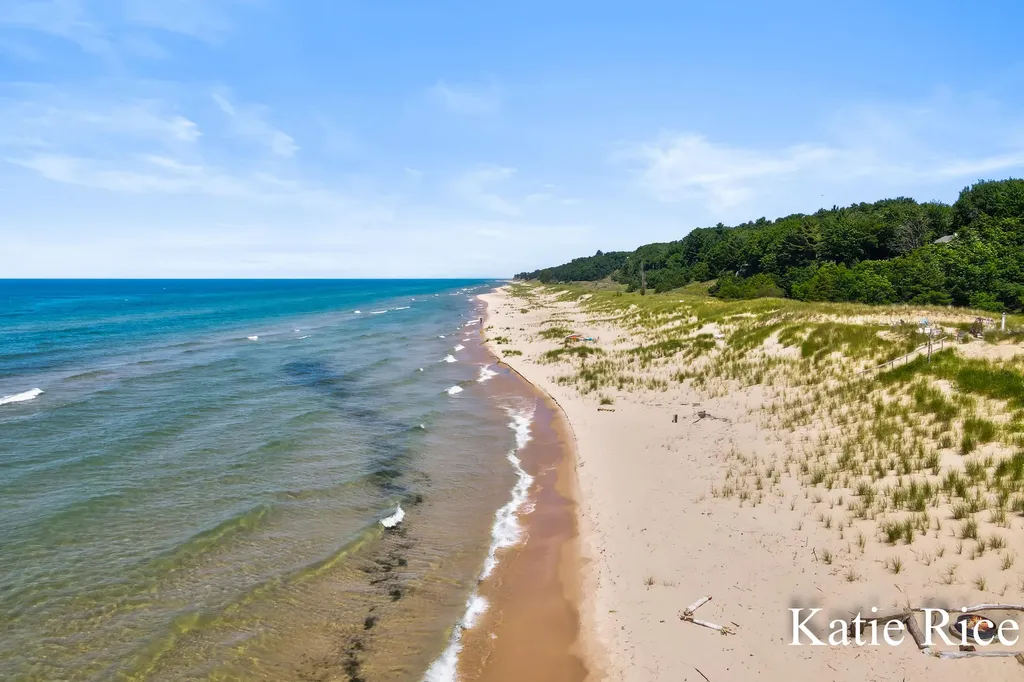 9221 W Thomas Road Benona Township MI 49455