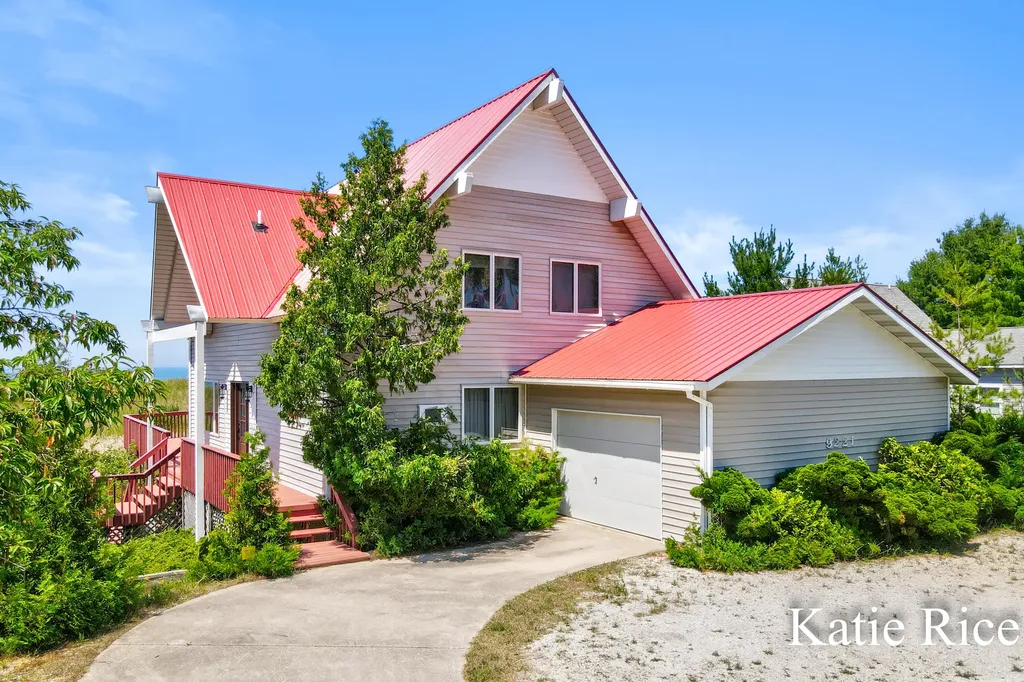 9221 W Thomas Road Benona Township MI 49455