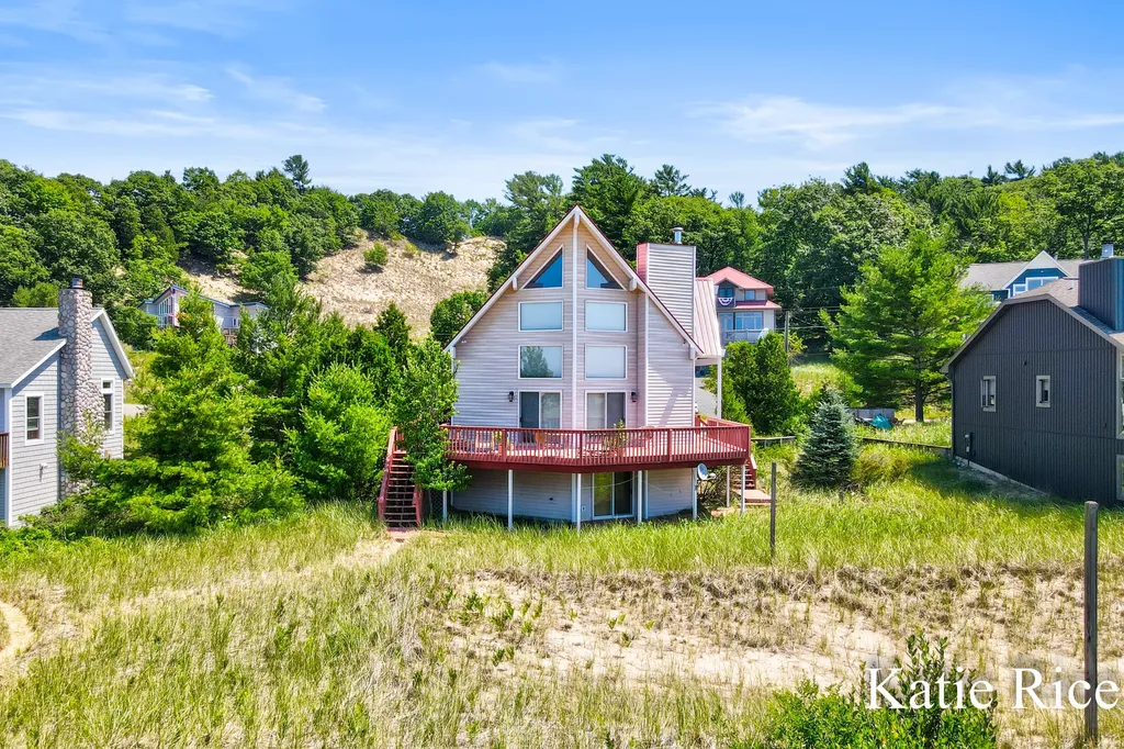 9221 W Thomas Road Benona Township MI 49455
