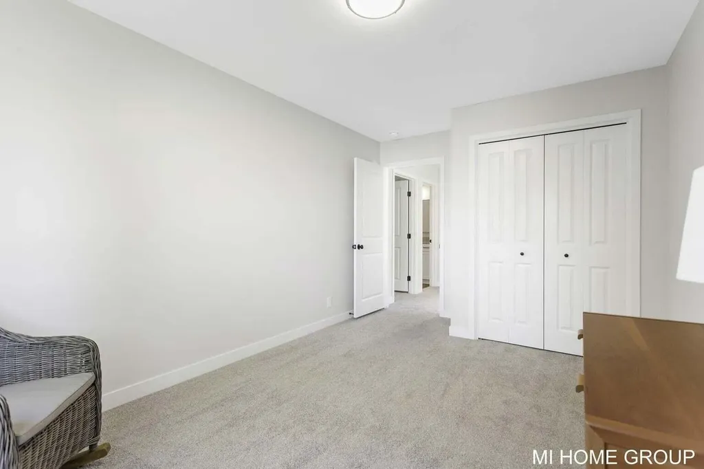13682 Signature Drive Holland Charter Township MI 49424