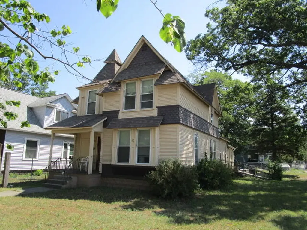 2344 Jefferson Street Muskegon Heights City MI 49444