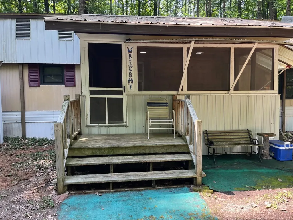 2355 Orchard Landing Road Brown Township MI 49619