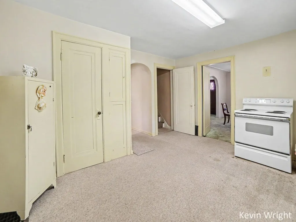 14337 State Road Crockery Township MI 49448