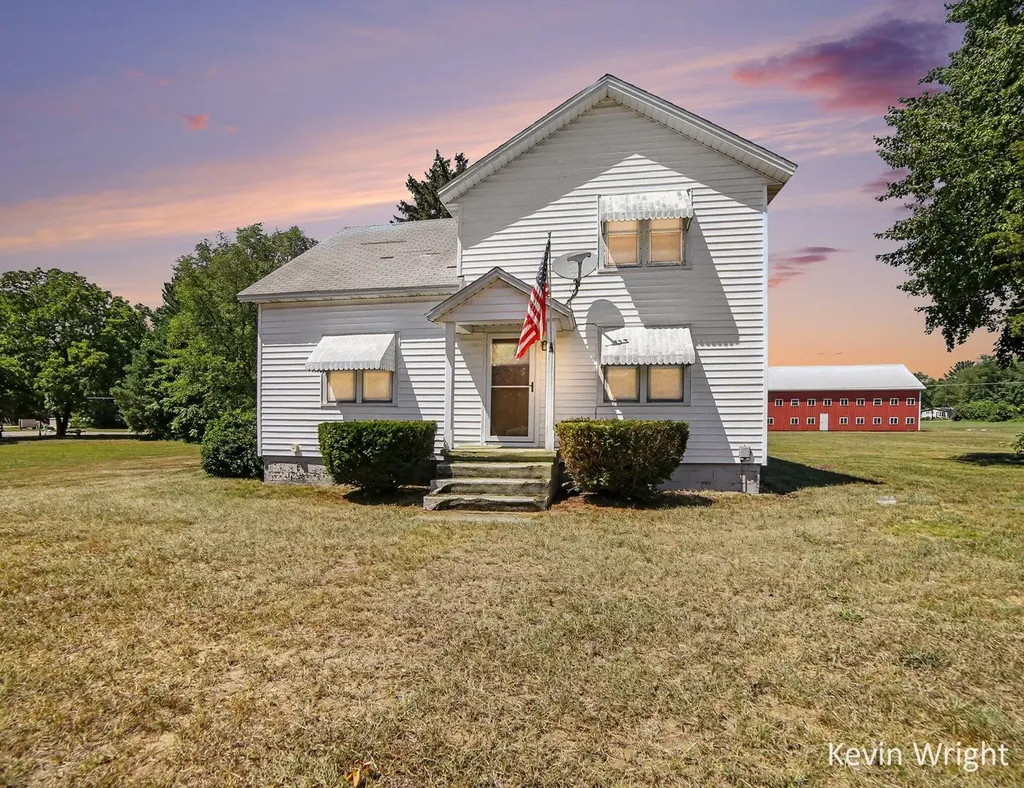 14337 State Road Crockery Township MI 49448