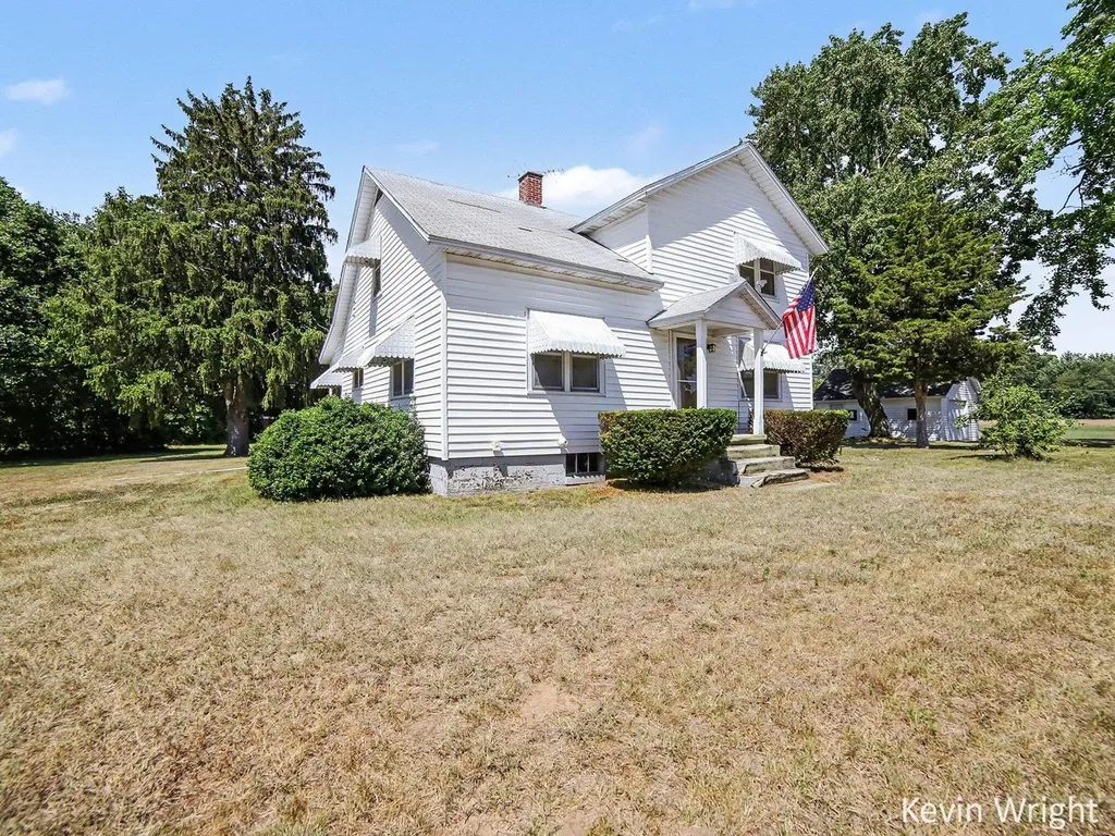 14337 State Road Crockery Township MI 49448