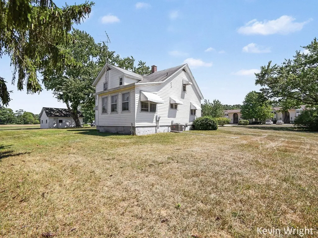 14337 State Road Crockery Township MI 49448