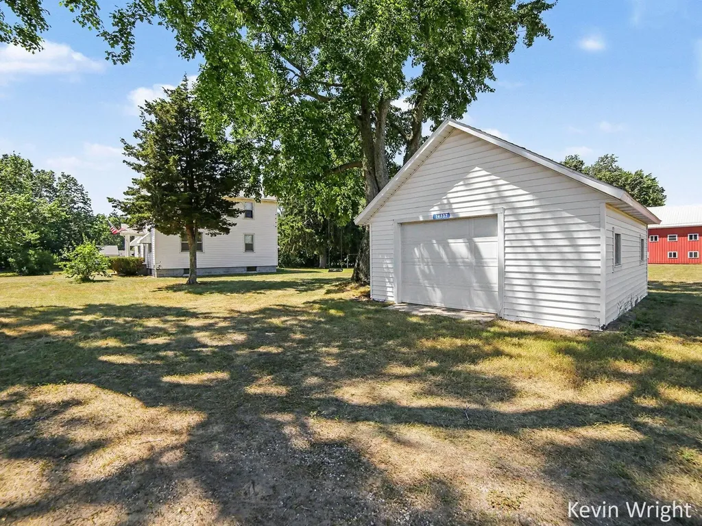 14337 State Road Crockery Township MI 49448