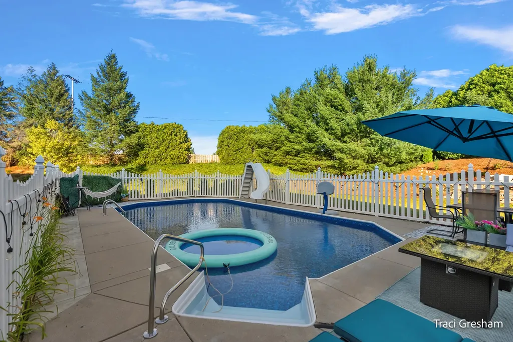 1530 Crystal Valley Court SE Gaines Charter Township MI 49316