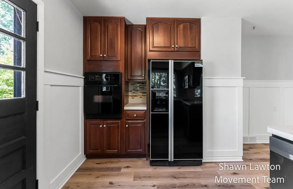 1832 Southwood Avenue Norton Shores City MI 49441