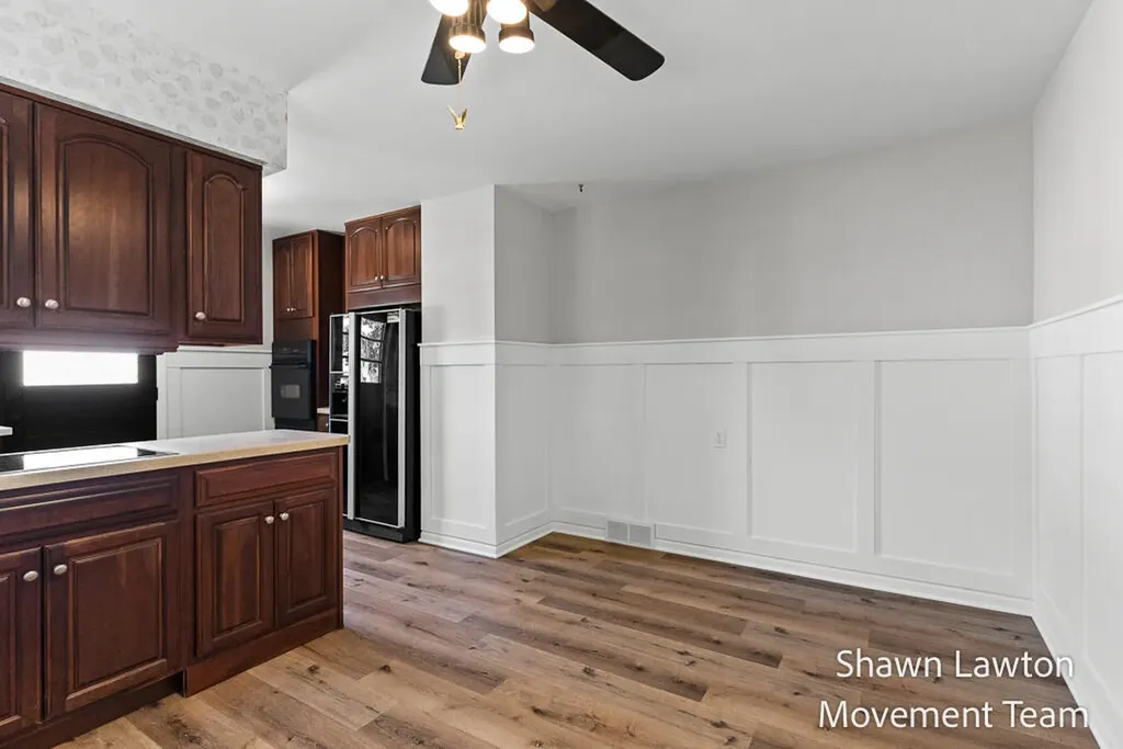 1832 Southwood Avenue Norton Shores City MI 49441