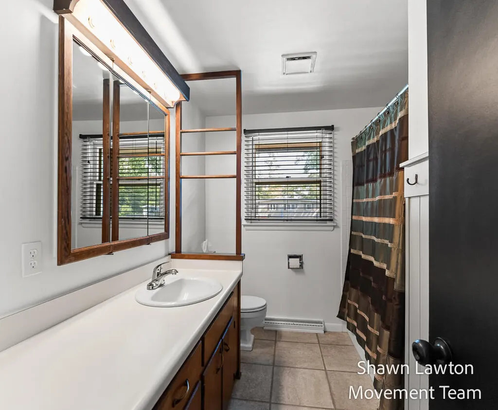 1832 Southwood Avenue Norton Shores City MI 49441