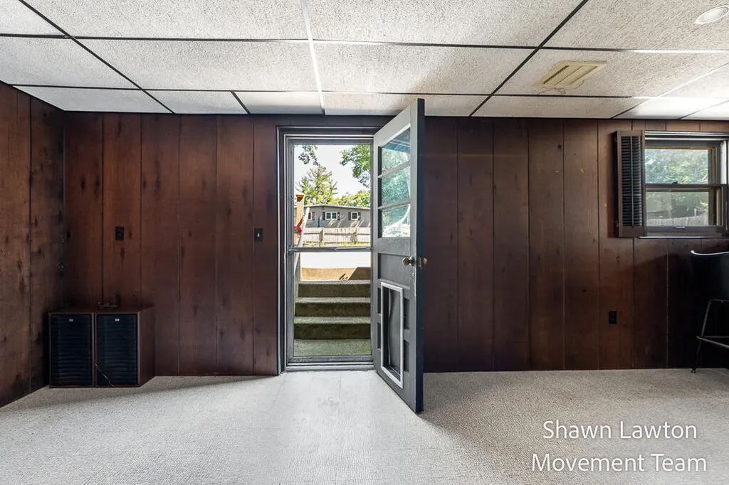 1832 Southwood Avenue Norton Shores City MI 49441