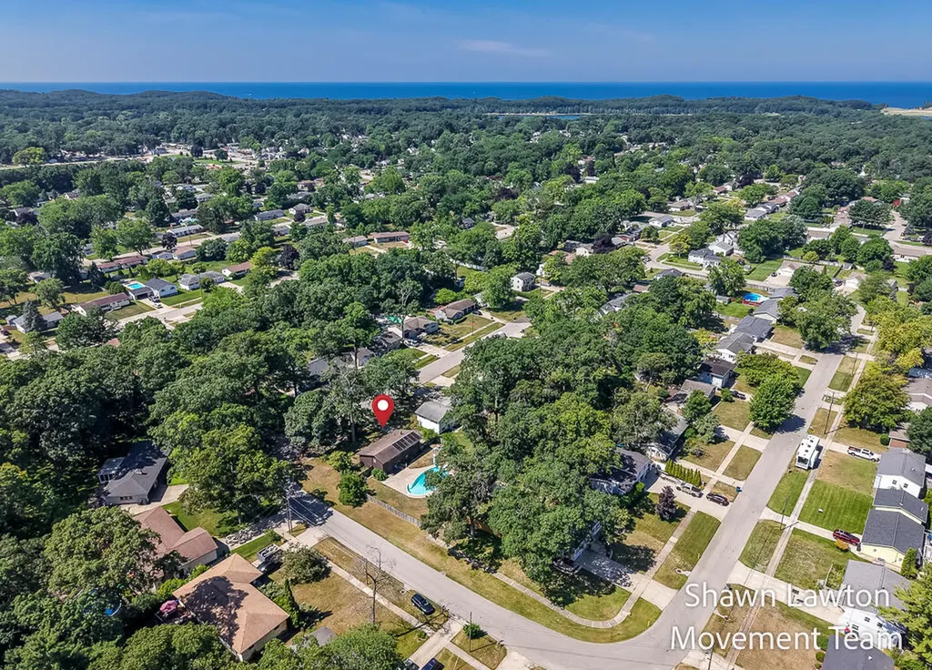 1832 Southwood Avenue Norton Shores City MI 49441