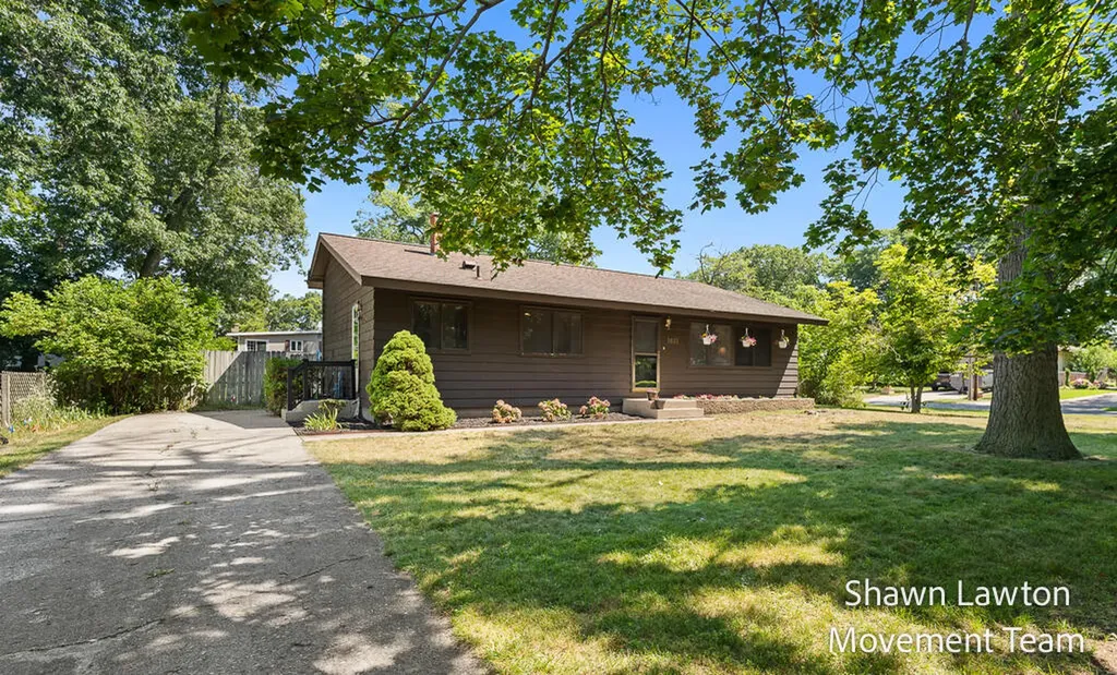 1832 Southwood Avenue Norton Shores City MI 49441